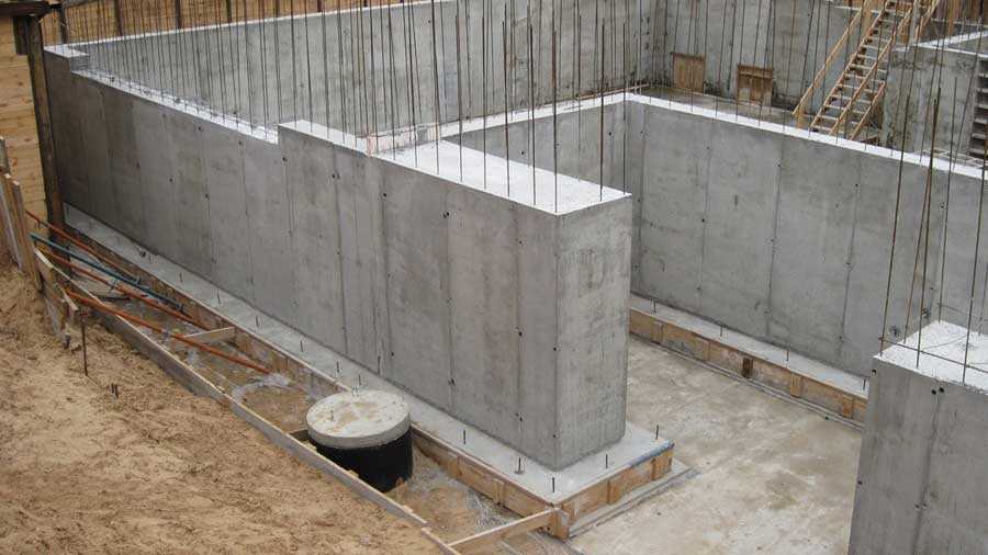 Товарный бетон – преимущества, виды, состав и использование