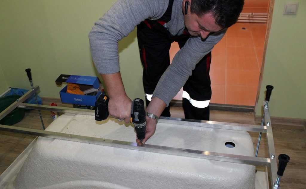 Как правильно установить ванну: пошаговая инструкция по монтажу