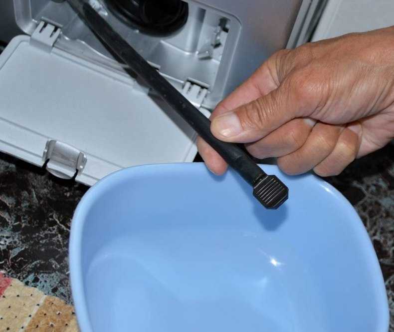 Как правильно почистить стиральную машину от мусора, плесени и неприятного запаха