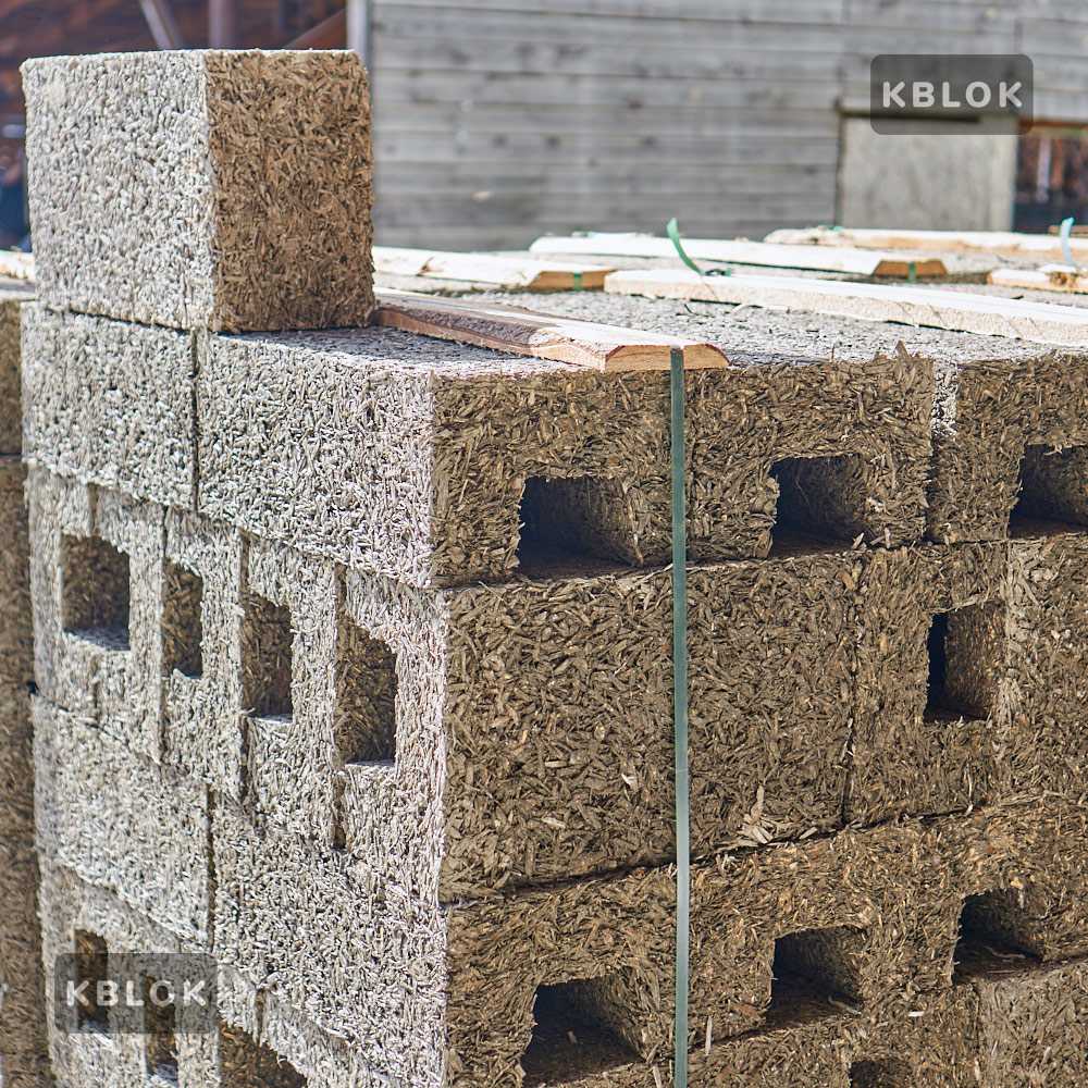 Арболитовые блоки из опилок: название, что это такое, свойства и характеристики, противопоказания материала для строительства