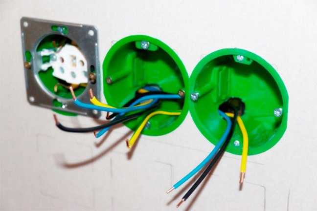 Монтаж электрики без распаечных коробок: особенности, плюсы и минусы, схемы