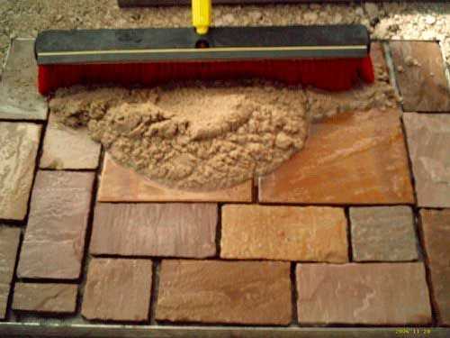 Песчано цементная смесь пропорции для тротуарной плитки. технология укладки тротуарной плитки своими руками на сухую смесь, на бетонное основание, на песок с цементом, на раствор, на отсев, под автомо