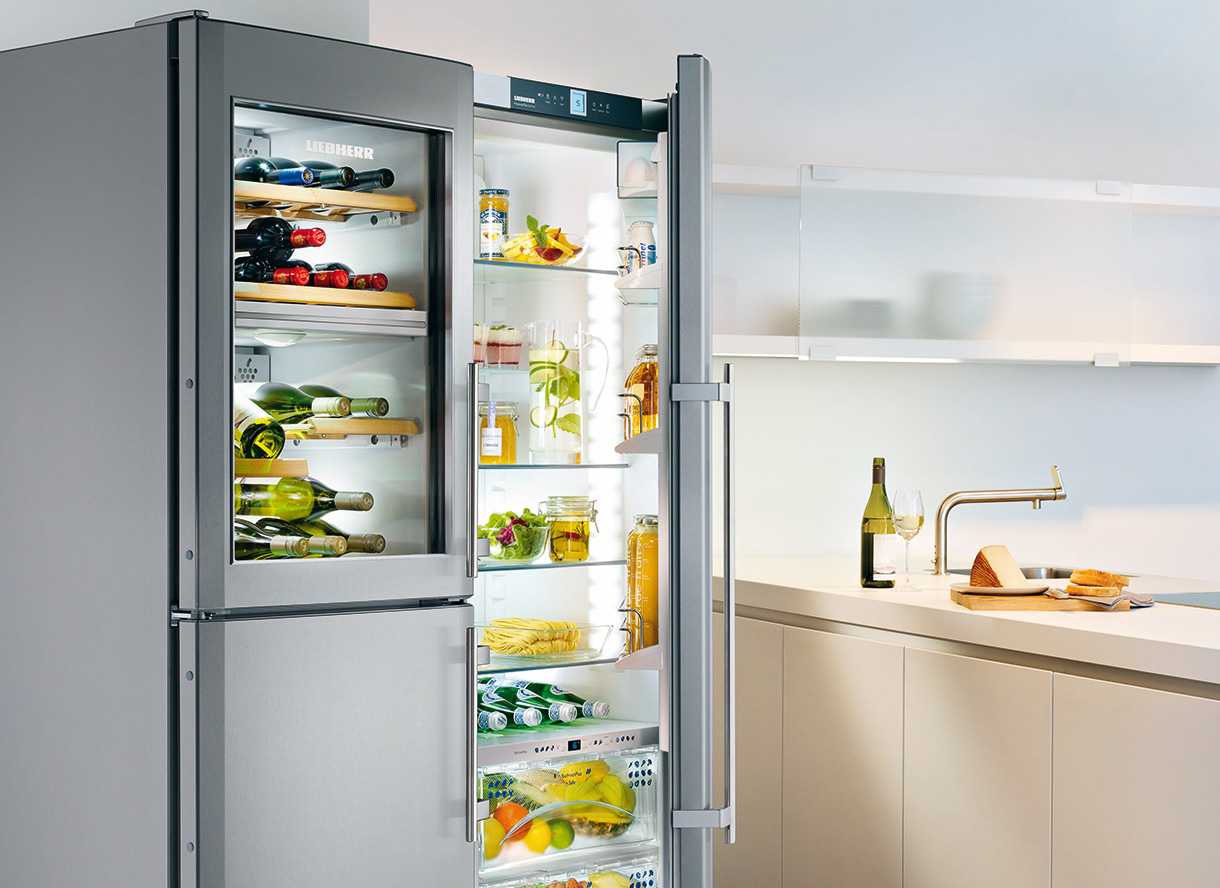 Почему в домашние холодильники. Холодильник Side-by-Side Liebherr SBSES 7165. Side-by-Side 80 Liebherr. Холодильник Liebherr KBEF 4330. Двойной холодильник Либхер.