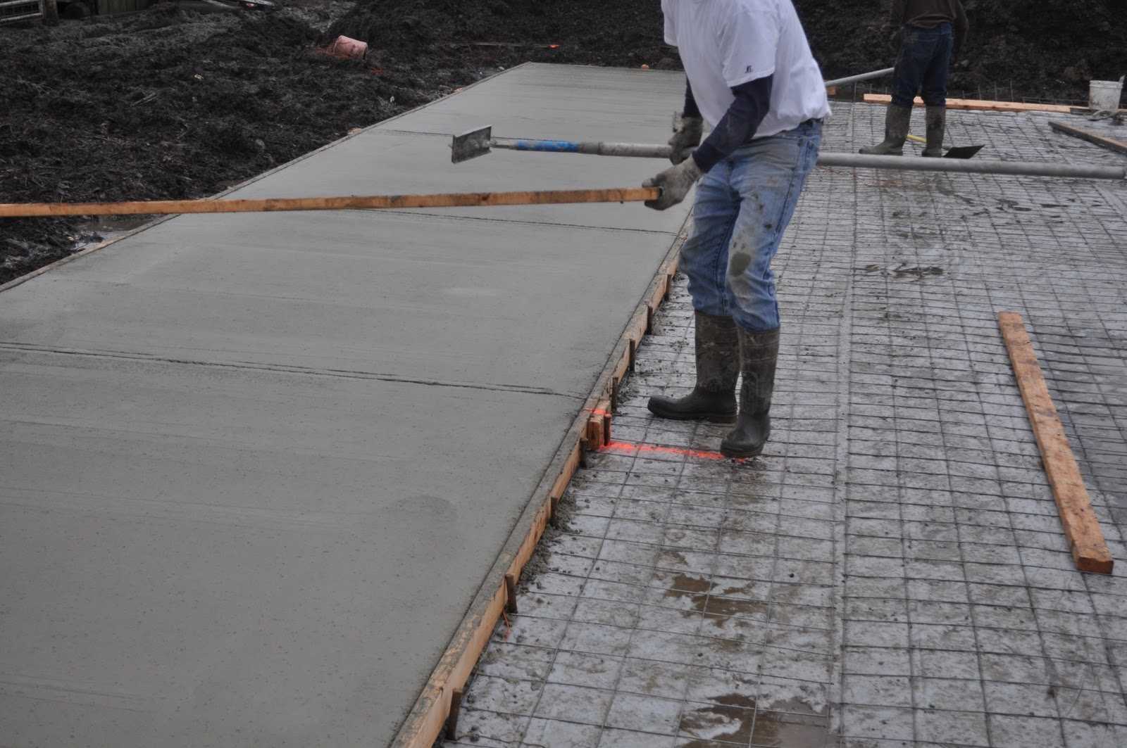 Заливка бетона зимой: особенности, плюсы и минусы, методы