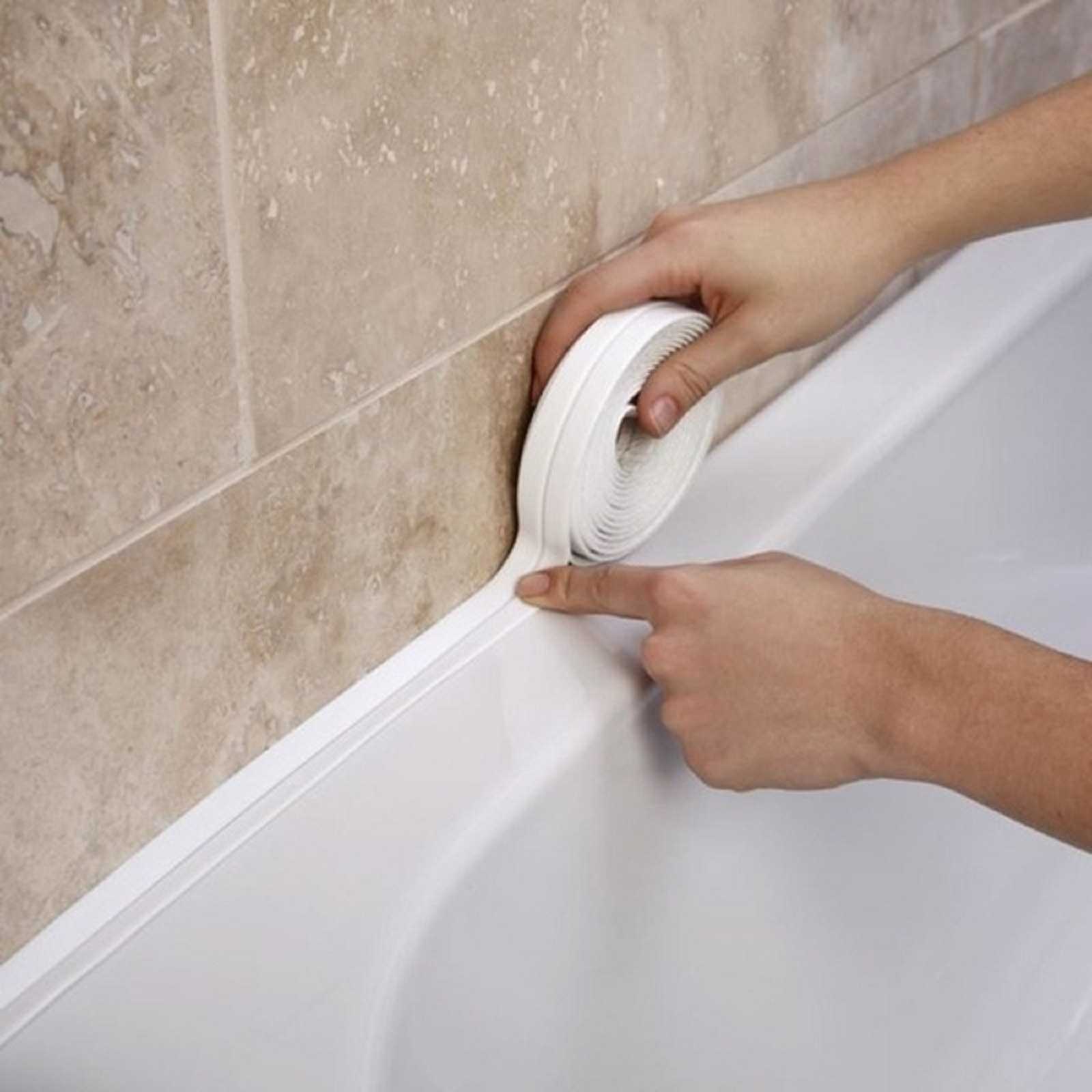 Как и чем можно заделать щель между ванной и стеной, варианты закрытия стыка