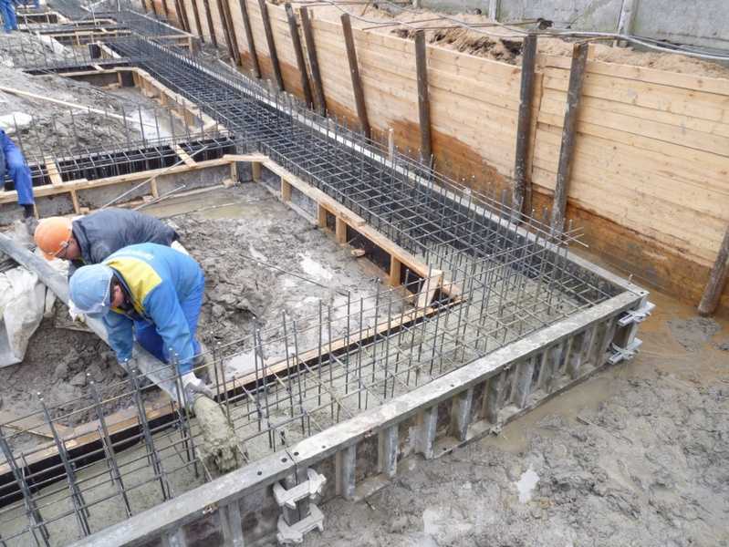 Последовательность подготовки основания и укладки бетонной смеси
