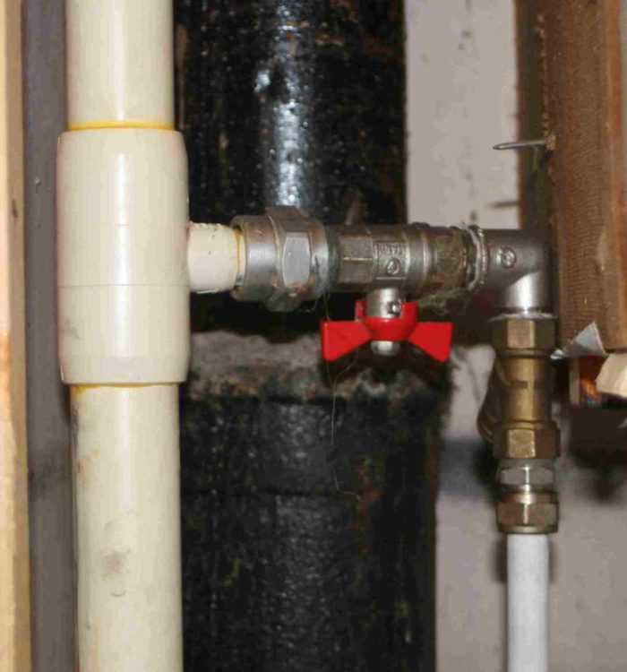 Почему вибрирует и гудит газовая труба в квартире: причины шума и варианты решения проблемы
