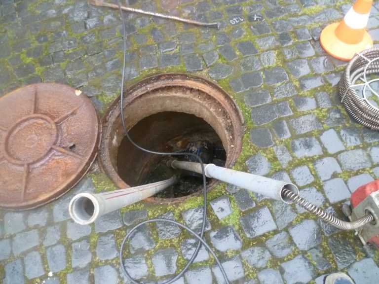Прочистка канализационных труб: чем и как делается чистка труб канализации в домашних условиях, каким средством лучше прочистить своими руками