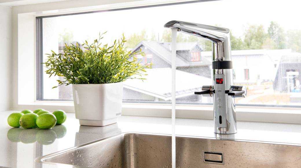Шпаргалка inmyroom: как подобрать смеситель на кухню