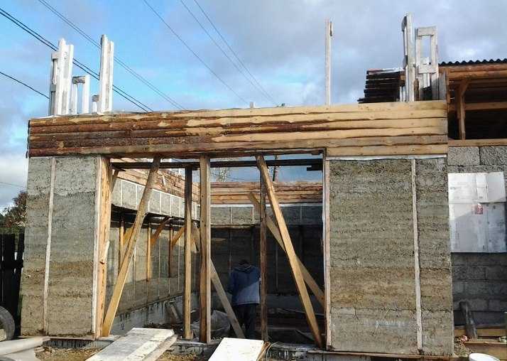Строительство дома из опилкобетона своими руками и видео