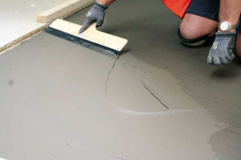 Как выбрать шпаклевку для бетона?