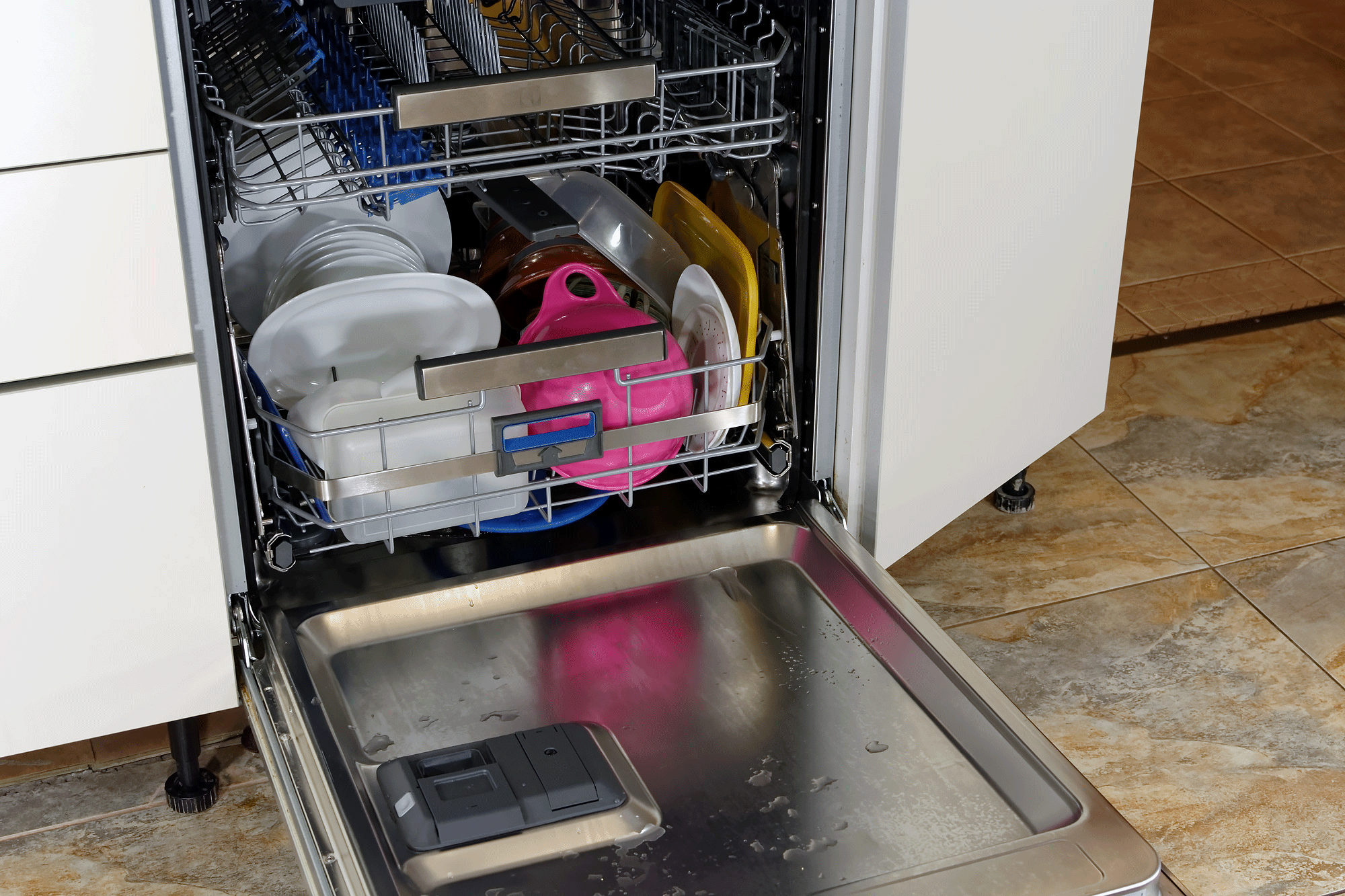 Первый пуск посудомоечной машины