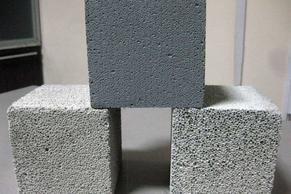 Легкий бетон: виды, состав, характеристики, плюсы и минусы, сферы применения