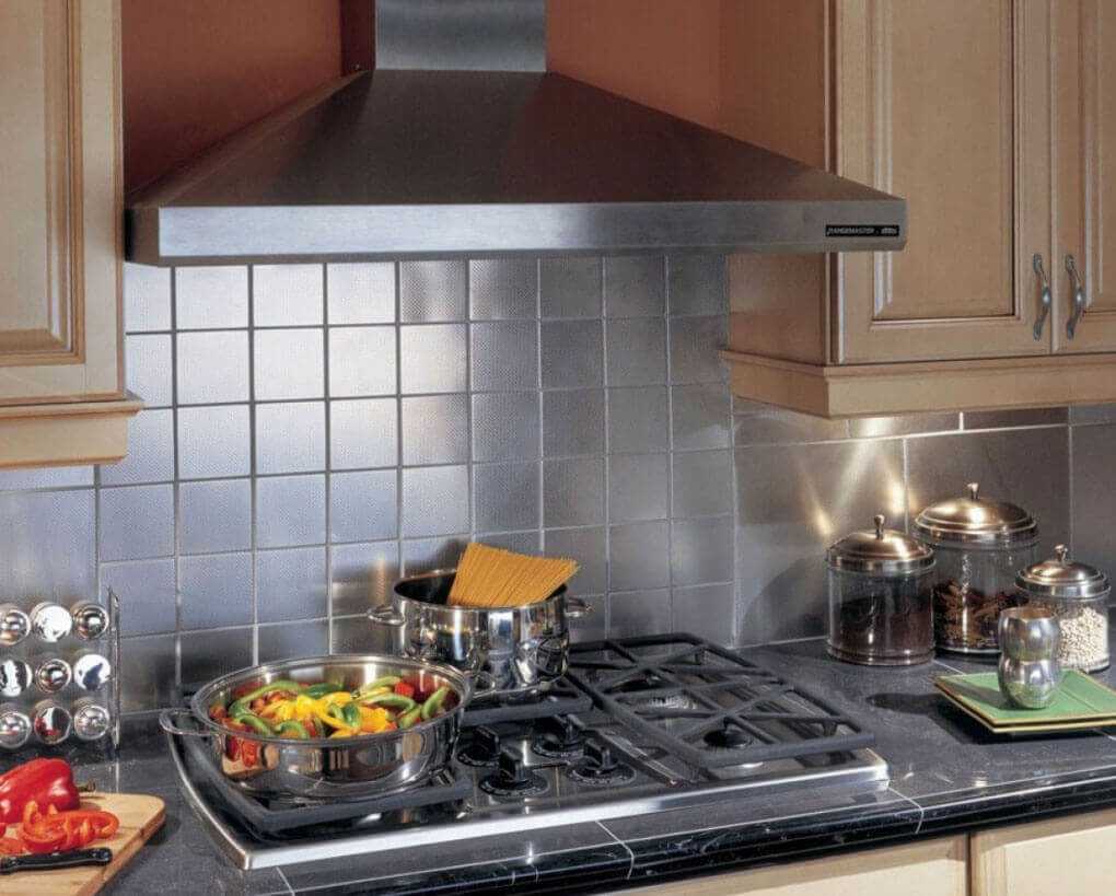 Как выбрать вытяжку для кухни над плитой - советы профессионалов