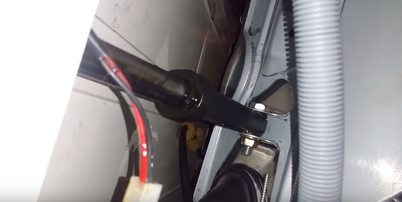 Пошаговая инструкция по ремонту амортизатора стиральной машины индезит своими руками