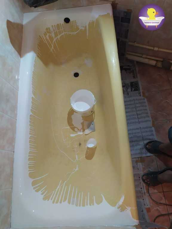 Реставрация ванны жидким акрилом своими руками: выбор покрытия и правила работ (+ видео)