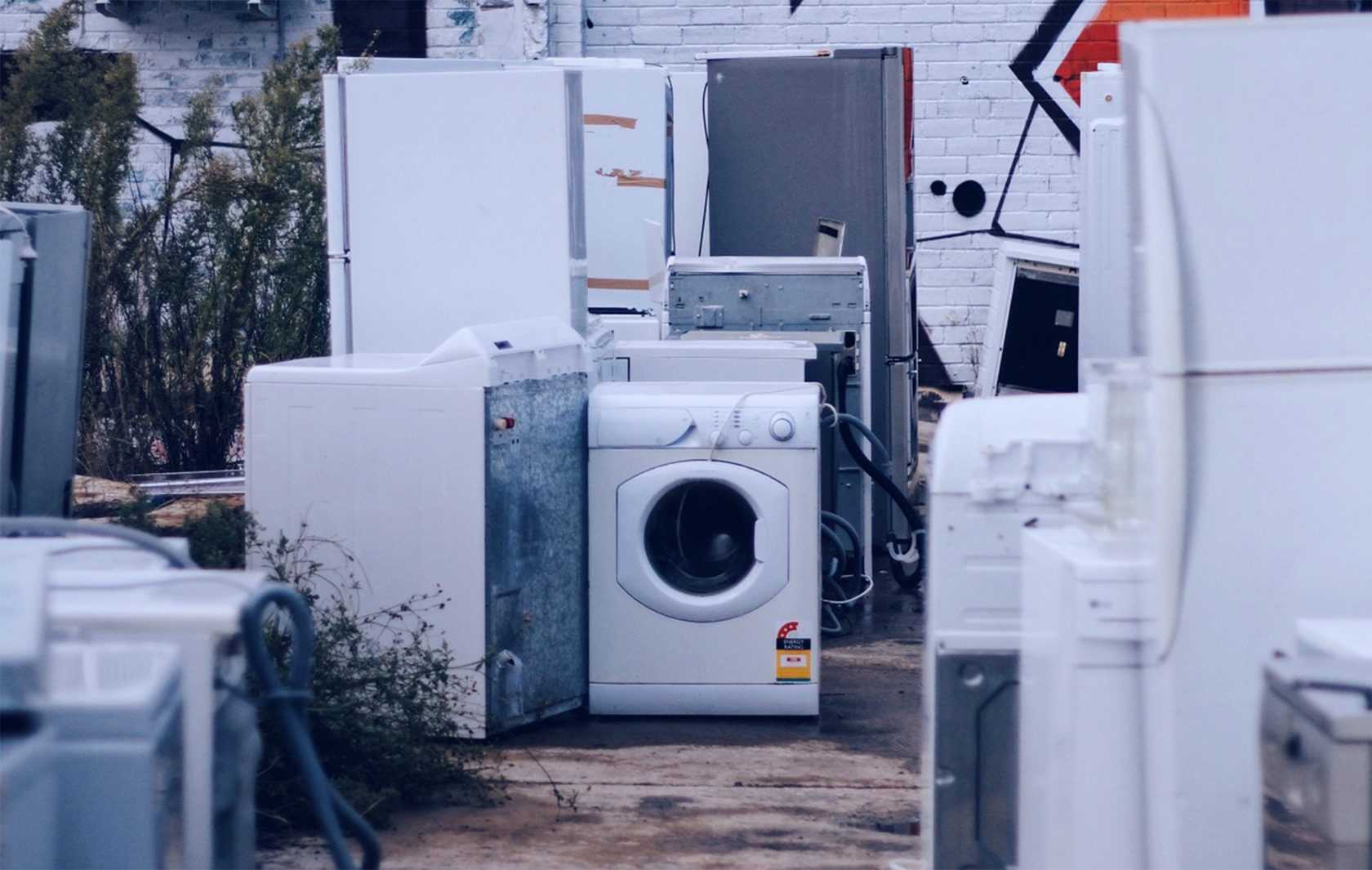 Утилизация холодильников: как правильно утилизировать и куда можно деть нерабочий и рабочий аппарат