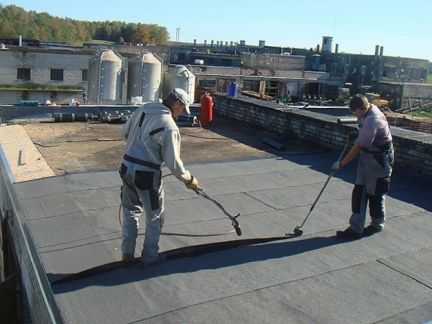 Как защитить бетон от природных воздействий и максимально продлить срок его эксплуатации